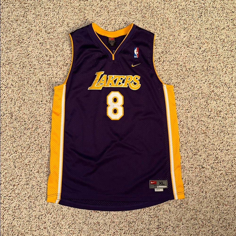 Nike Lakers Kobe 8 jersey, gently used